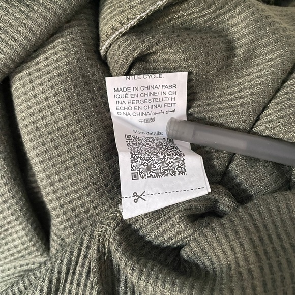 SHEIN Olive Green Long Sleeve Button-Up Women's Top Small - Picture 12 of 13